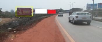 Advertising on Hoarding in Nuvem 112696