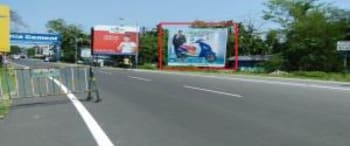 Advertising on Hoarding in Mal Bazar 60492