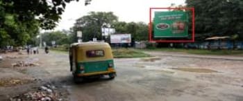 Advertising on Hoarding in Bidhannagar  60457
