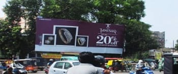 Advertising on Hoarding in Chowk 55570