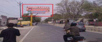 Advertising on Hoarding in DayalBagh 57583