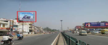 Advertising on Hoarding in Sarojini Nagar 56947