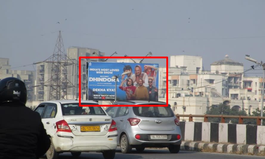 Hoarding Advertising Cost in Geeta Colony 84186