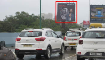 Advertising on Hoarding in Thane East 85742