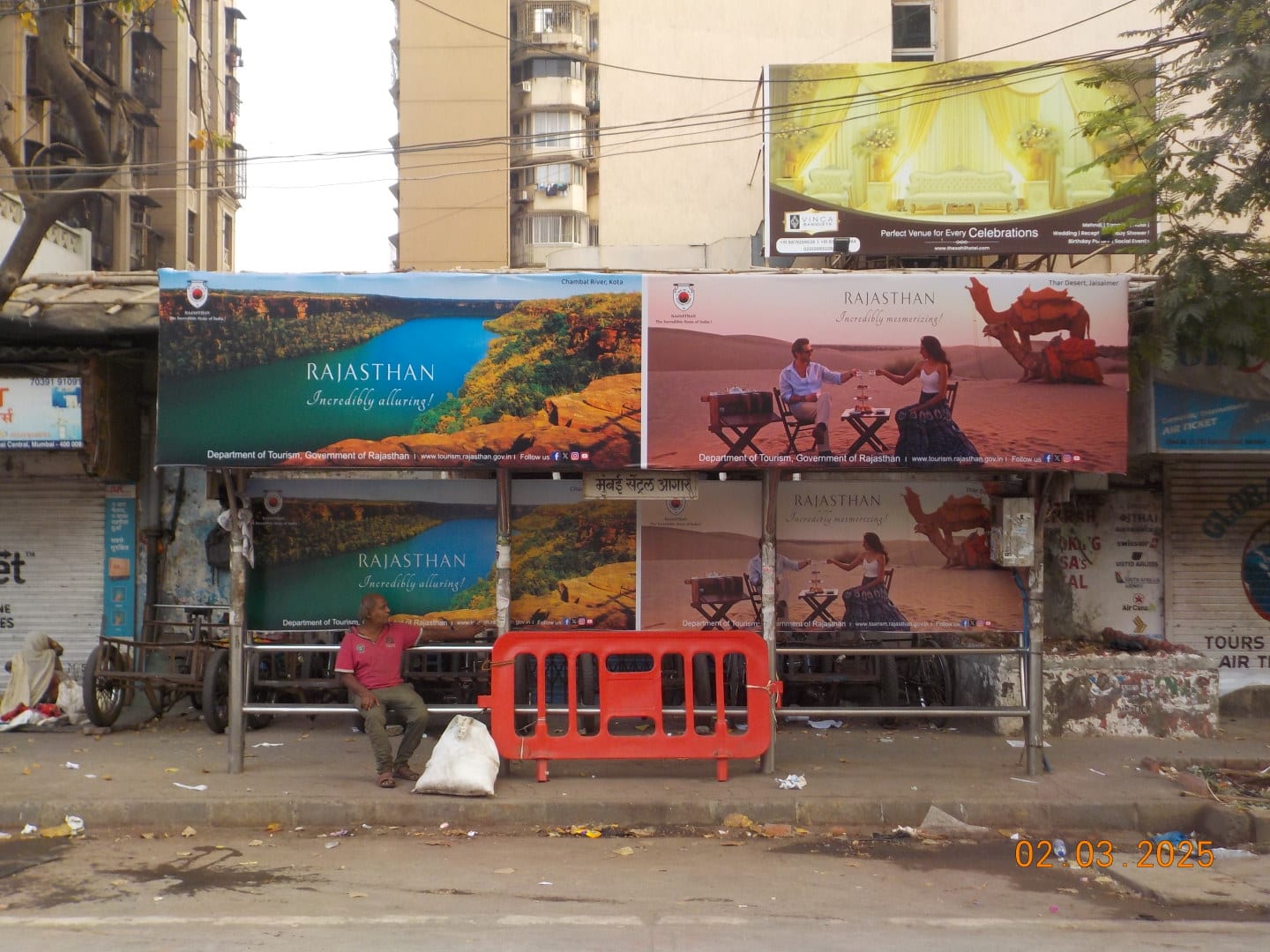 Bus Shelter Advertising Cost in Mumbai Central 99060